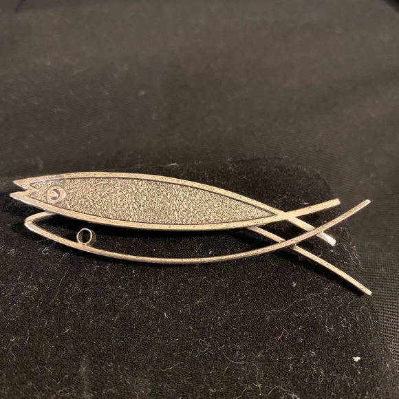 Sterling fish pin - Picture 1 of 4